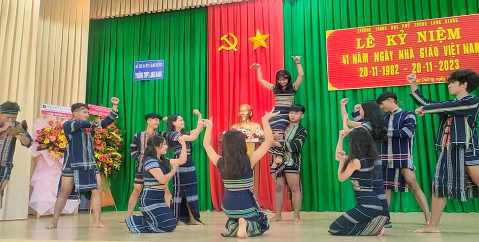 Trường THPT Lang Biang vững chãi...